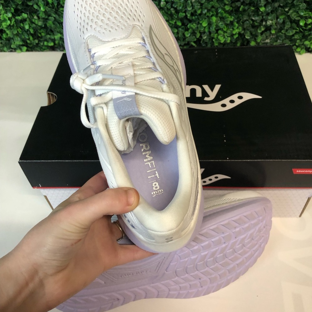 NIB Saucony Ride 18 White And Lavender Womens Tennis Shoe Multi Sizes - Picture 5 of 10